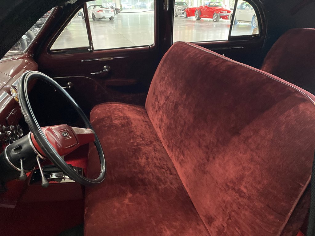Ford Custom ShoeBox 1949 à Saint-Jean-Sur-Richelieu, Québec - 17 - w1024h768px