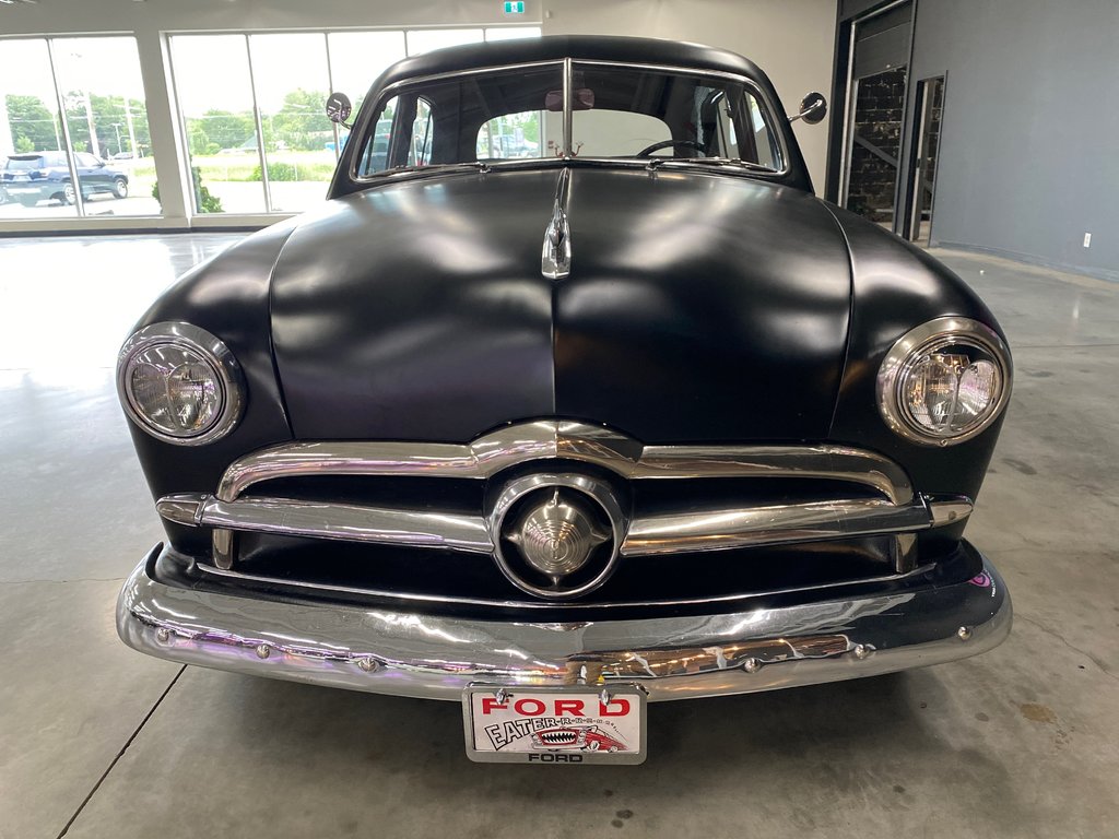 Ford Custom ShoeBox 1949 à Saint-Jean-Sur-Richelieu, Québec - 3 - w1024h768px