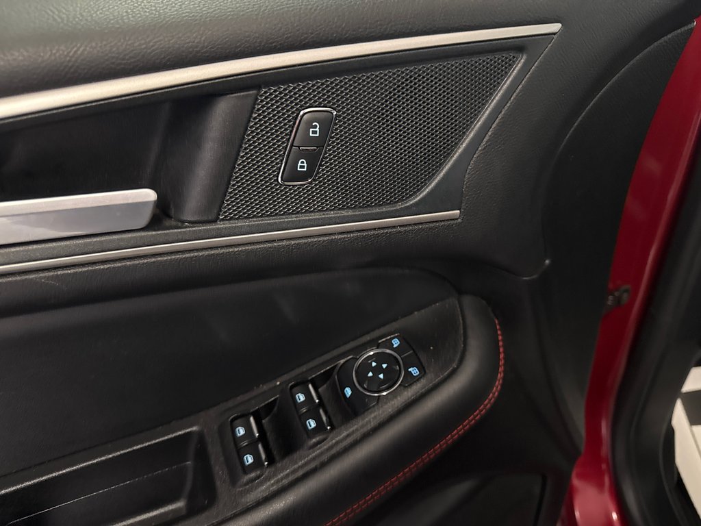 2024 Ford Edge ST-LINE in Saint-Jean-Sur-Richelieu, Quebec - 16 - w1024h768px