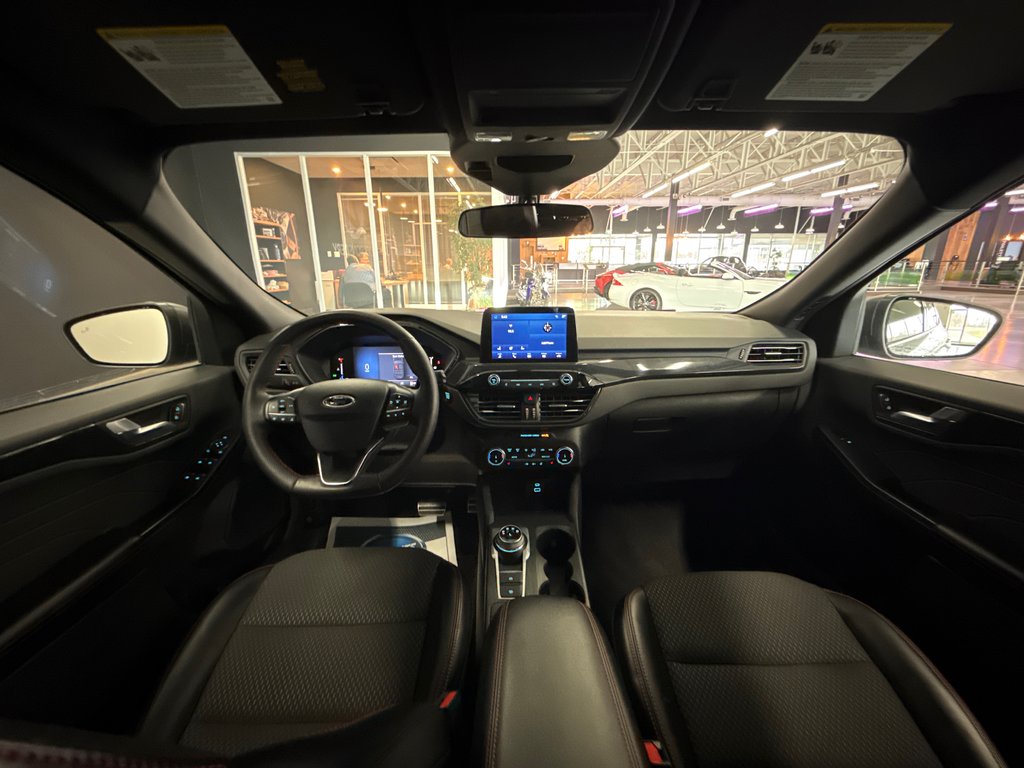 Ford Escape ST-Line 2023 à Saint-Jean-Sur-Richelieu, Québec - 17 - w1024h768px