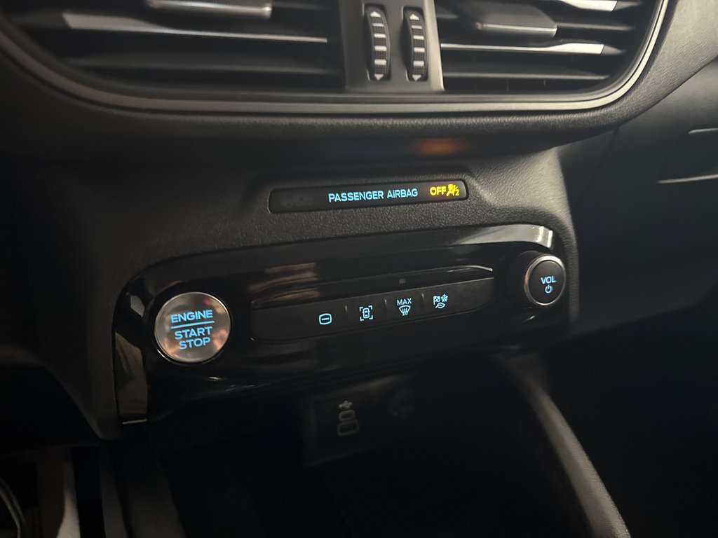 2025 Ford Escape PHEV in Saint-Jean-Sur-Richelieu, Quebec - 21 - w1024h768px