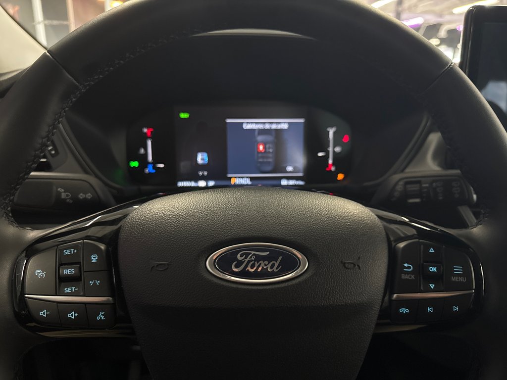 2025 Ford Escape PHEV in Saint-Jean-Sur-Richelieu, Quebec - 18 - w1024h768px