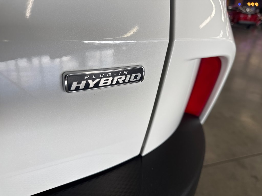 2025 Ford Escape PHEV in Saint-Jean-Sur-Richelieu, Quebec - 7 - w1024h768px