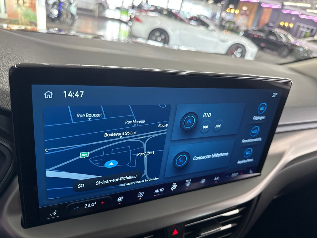 2025 Ford Escape PHEV in Saint-Jean-Sur-Richelieu, Quebec - 18 - w1024h768px