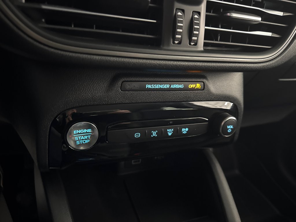 2025 Ford Escape PHEV in Saint-Jean-Sur-Richelieu, Quebec - 19 - w1024h768px