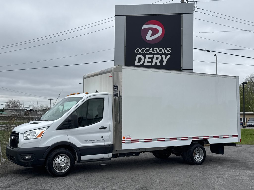 Ford TRANSIT CUTAWAY 16' PIED 2021 à Saint-Jean-Sur-Richelieu, Québec - 1 - w1024h768px