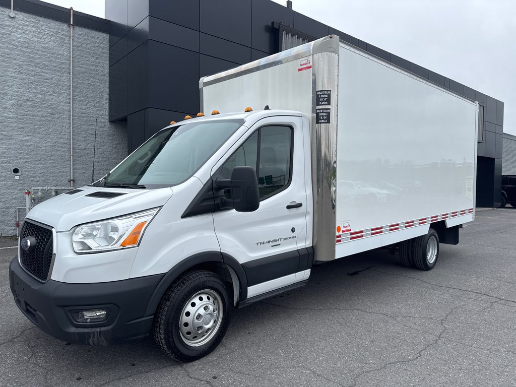 Ford TRANSIT CUTAWAY 16' PIED 2021 à Saint-Jean-Sur-Richelieu, Québec - 2 - w1024h768px