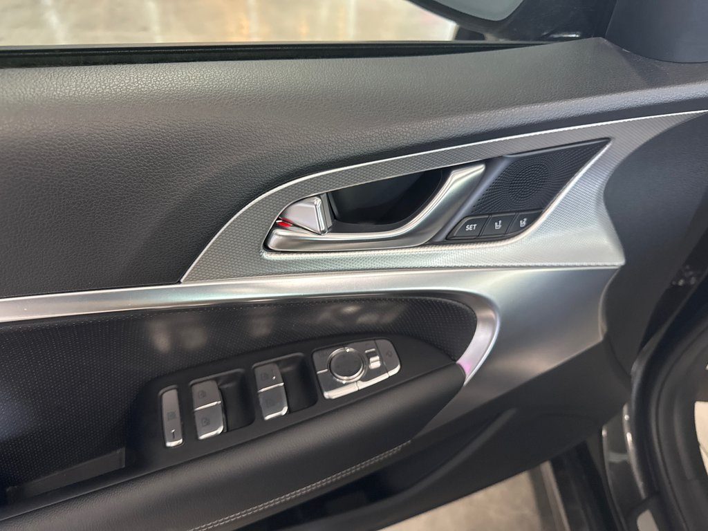 GENESIS G70 2.5T Advanced 2026 à Saint-Jean-Sur-Richelieu, Québec - 13 - w1024h768px
