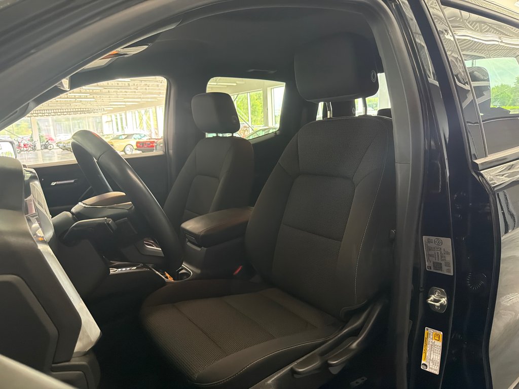 2024 GMC Canyon Elevation in Saint-Jean-Sur-Richelieu, Quebec - 11 - w1024h768px