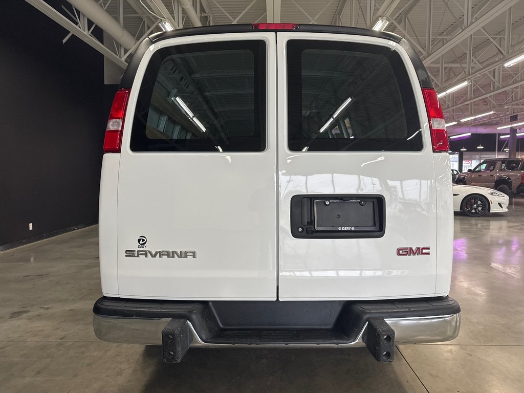 2023 GMC Savana Cargo Van 2500 in Saint-Jean-Sur-Richelieu, Quebec - 9 - w1024h768px