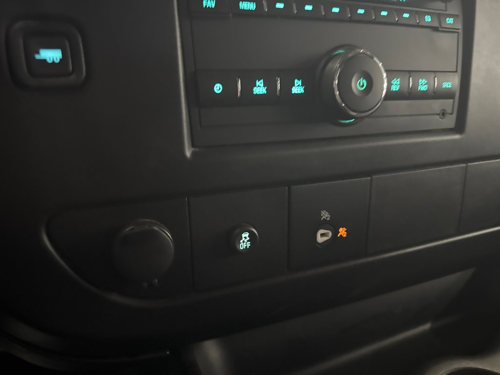 2023 GMC Savana Cargo Van 2500 in Saint-Jean-Sur-Richelieu, Quebec - 22 - w1024h768px