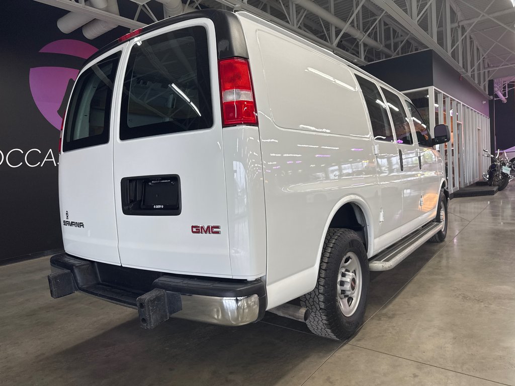 2023 GMC Savana Cargo Van 2500 in Saint-Jean-Sur-Richelieu, Quebec - 7 - w1024h768px