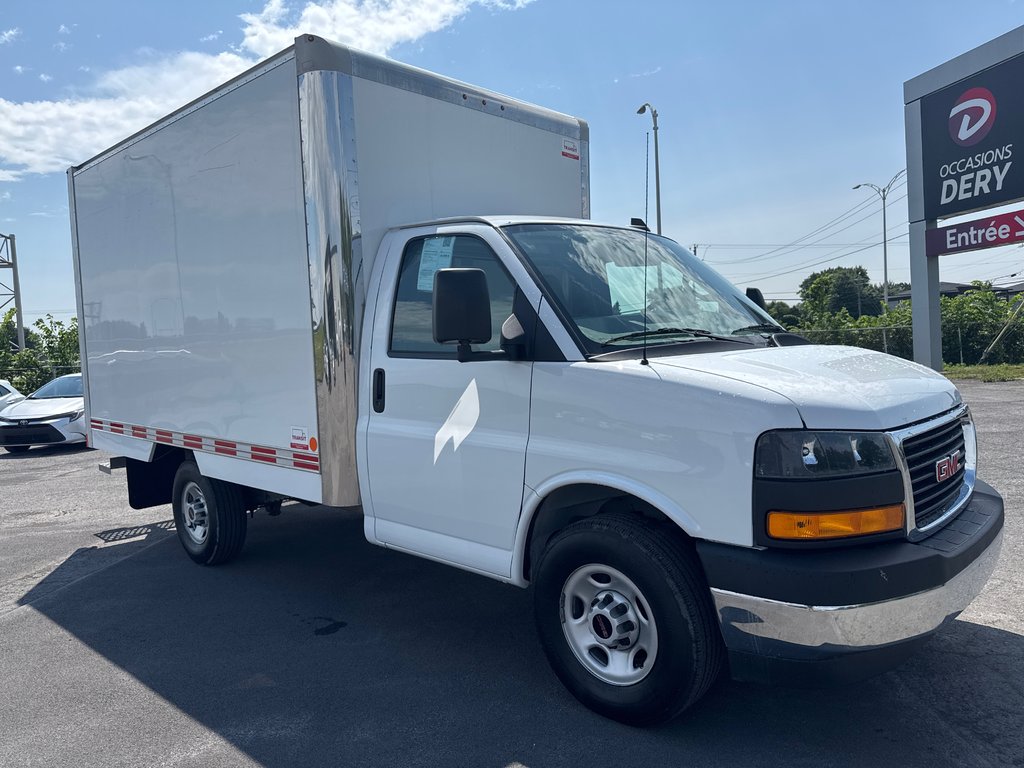 GMC Savana Commercial Cutaway  2023 à Saint-Jean-Sur-Richelieu, Québec - 2 - w1024h768px