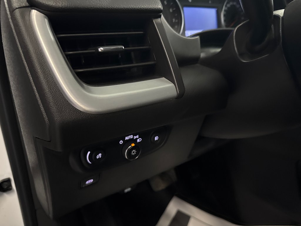 2024 GMC Terrain SLT in Saint-Jean-Sur-Richelieu, Quebec - 13 - w1024h768px