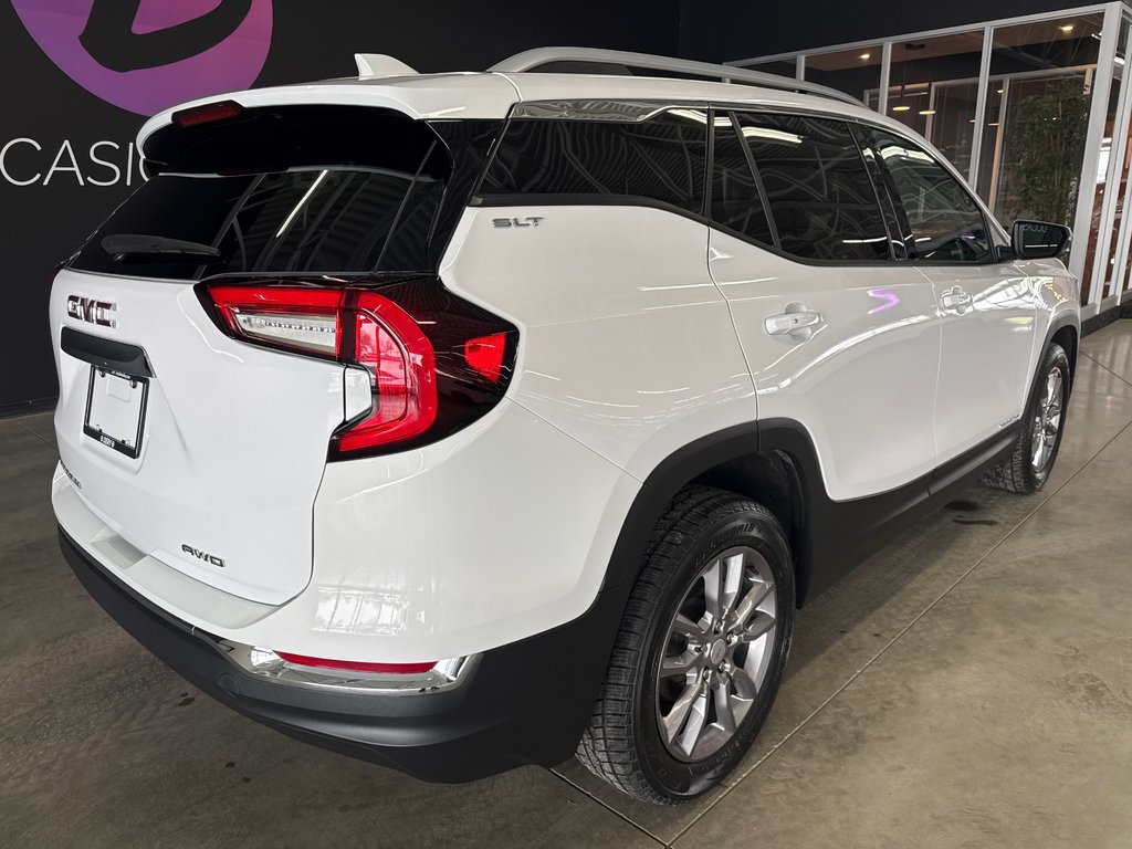 2024 GMC Terrain SLT in Saint-Jean-Sur-Richelieu, Quebec - 4 - w1024h768px
