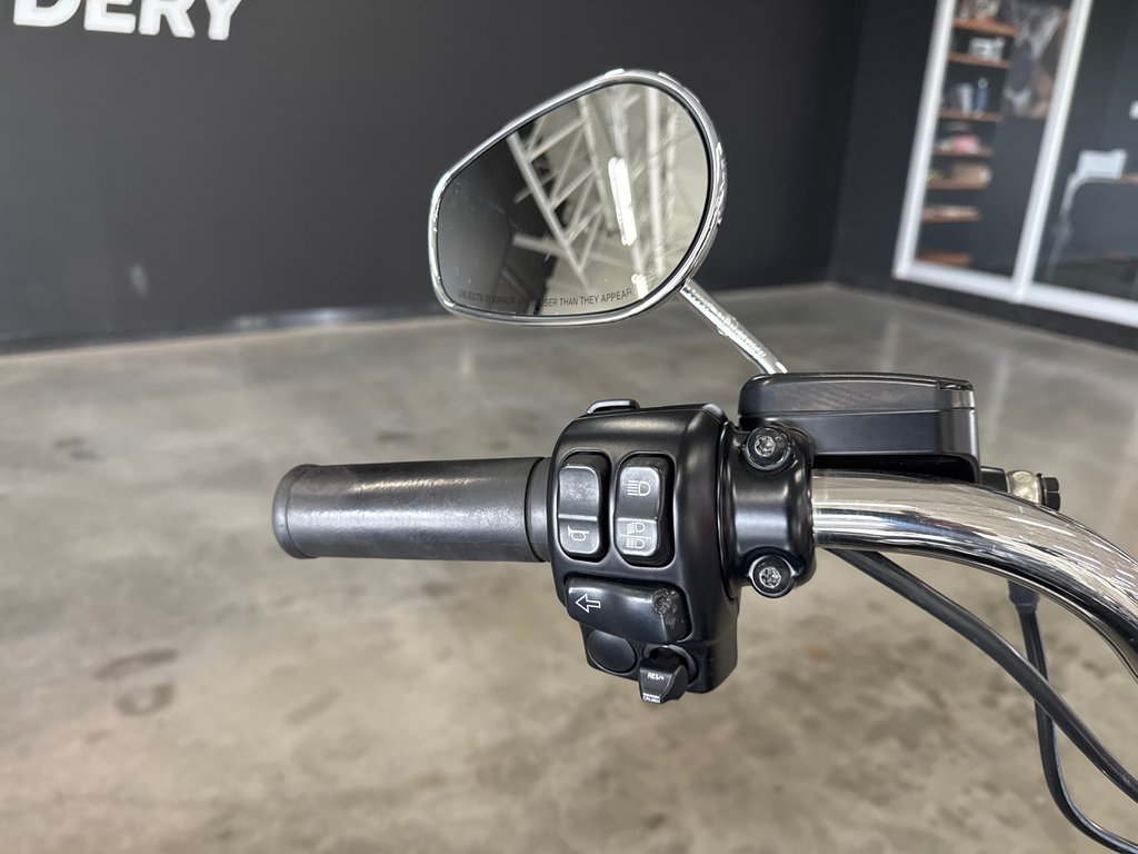 HARLEY DAVIDSON FLHR ROAD KING 2019 à Saint-Jean-Sur-Richelieu, Québec - 6 - w1024h768px