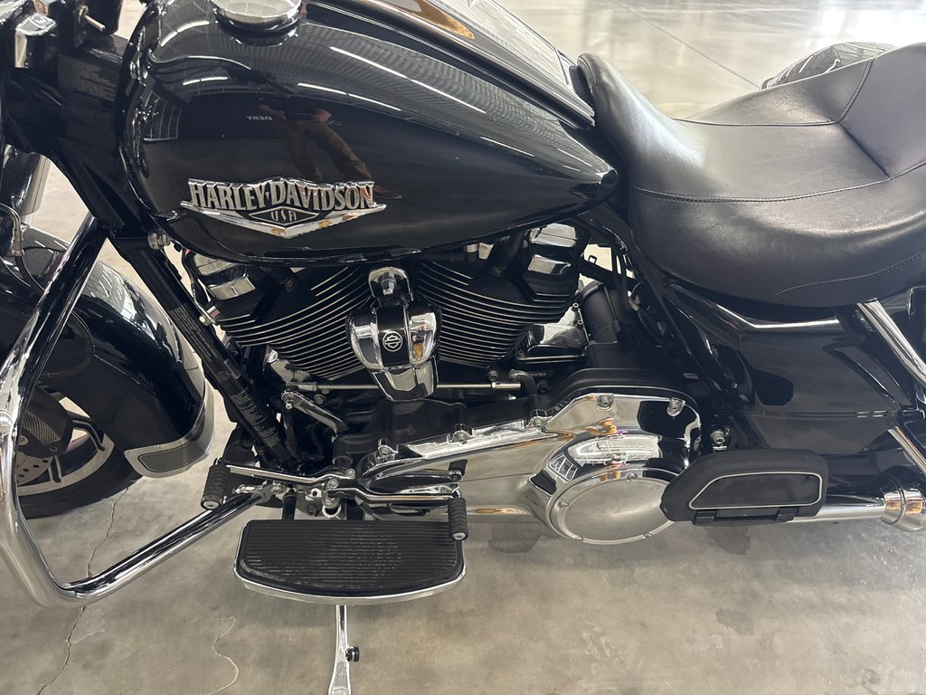 HARLEY DAVIDSON FLHR ROAD KING 2019 à Saint-Jean-Sur-Richelieu, Québec - 15 - w1024h768px