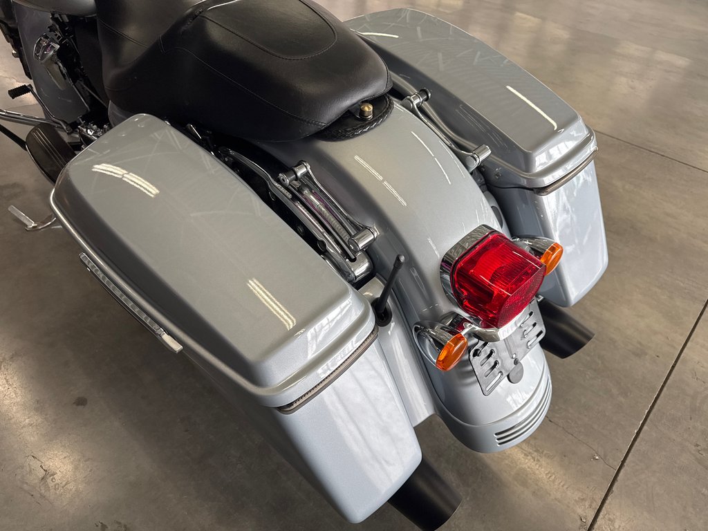 2023 HARLEY DAVIDSON FLHX STREET GLIDE in Saint-Jean-Sur-Richelieu, Quebec - 10 - w1024h768px