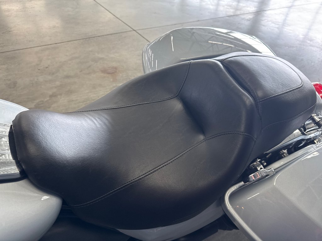 2023 HARLEY DAVIDSON FLHX STREET GLIDE in Saint-Jean-Sur-Richelieu, Quebec - 7 - w1024h768px