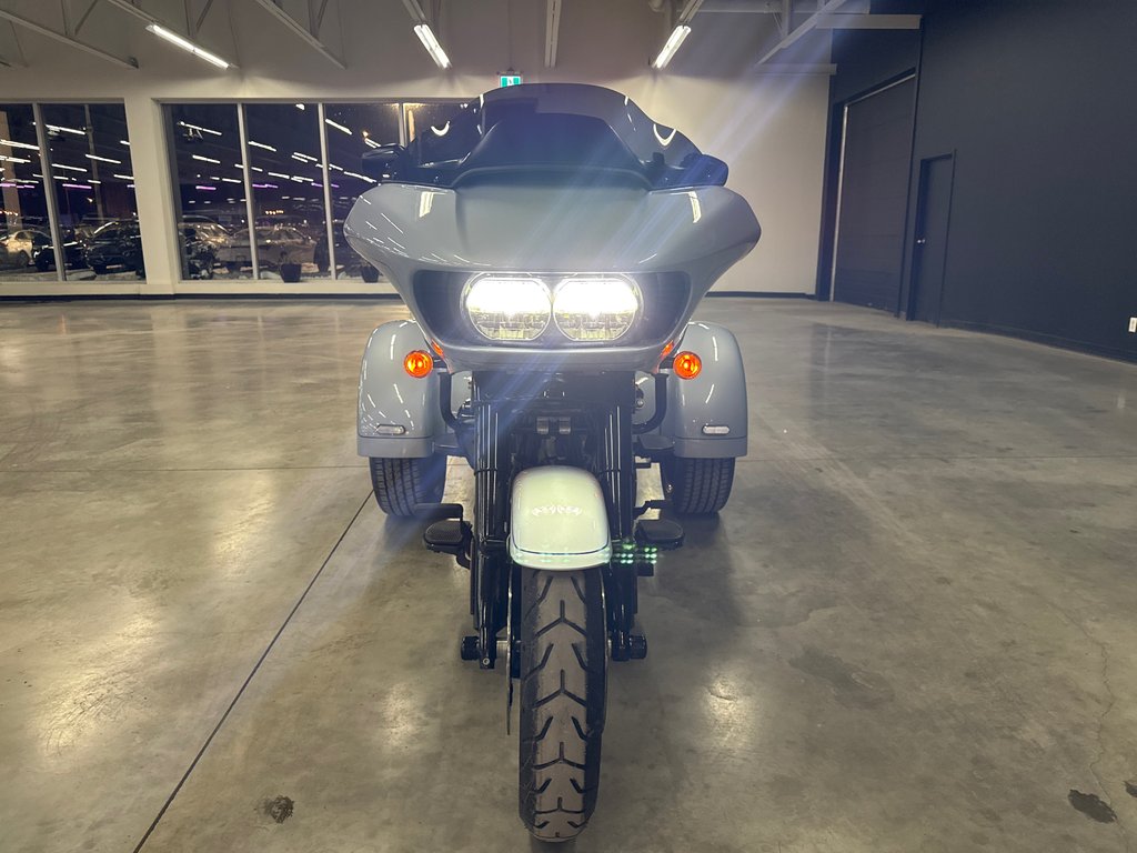 2024 HARLEY DAVIDSON FLTRT FREEWHEELERTRIKE in Saint-Jean-Sur-Richelieu, Quebec - 3 - w1024h768px