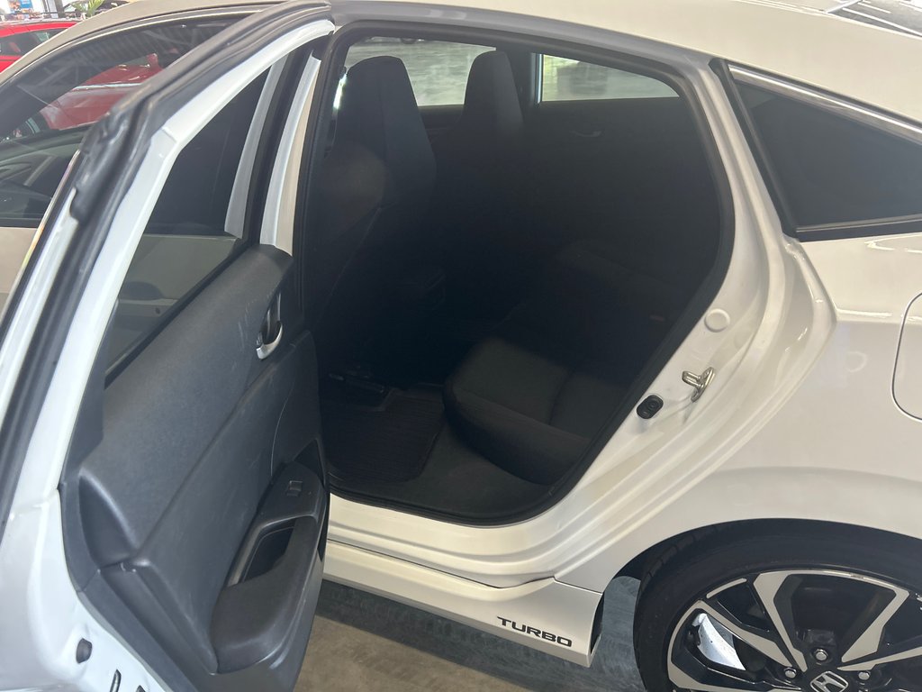 2017 Honda Civic Sedan Si in Saint-Jean-Sur-Richelieu, Quebec - 16 - w1024h768px