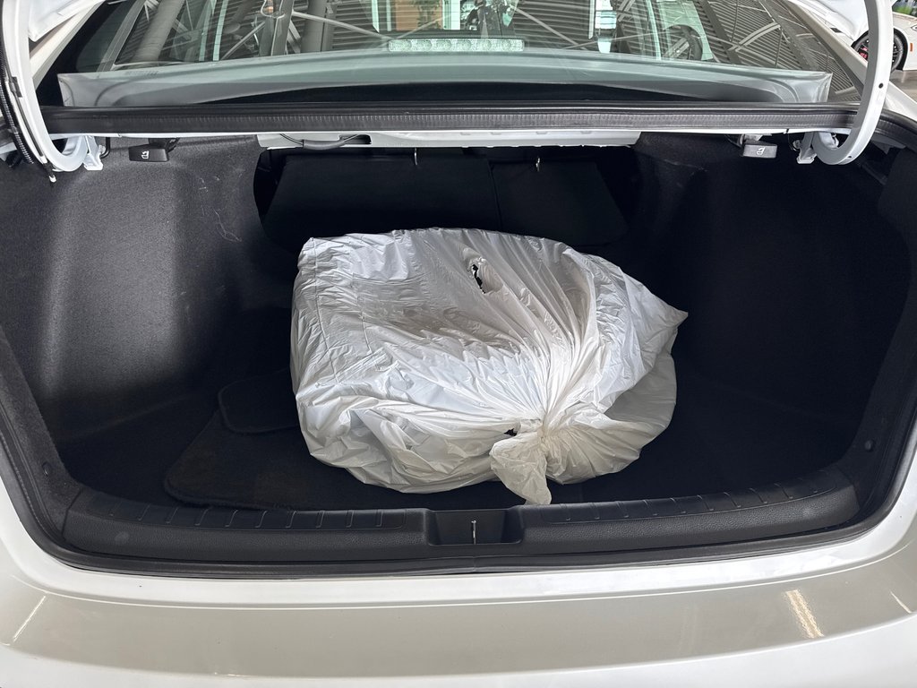 2023 Honda Civic Si Sedan in Saint-Jean-Sur-Richelieu, Quebec - 9 - w1024h768px