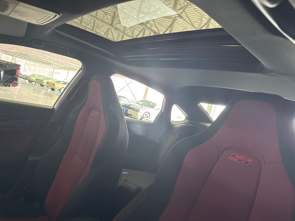 2023 Honda Civic Si Sedan in Saint-Jean-Sur-Richelieu, Quebec - 11 - w1024h768px