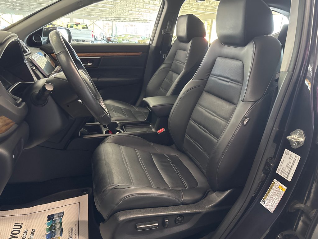 2019 Honda CR-V Touring in Saint-Jean-Sur-Richelieu, Quebec - 12 - w1024h768px
