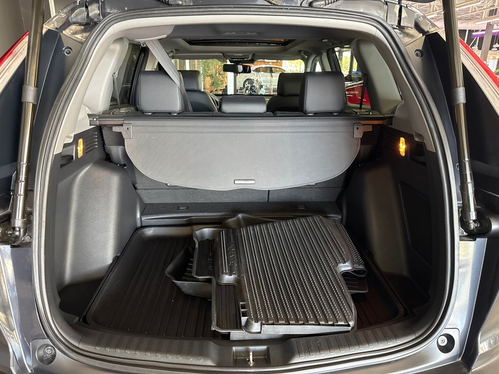 2019 Honda CR-V Touring in Saint-Jean-Sur-Richelieu, Quebec - 11 - w1024h768px