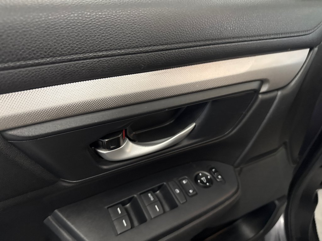Honda CR-V LX 2019 à Saint-Jean-Sur-Richelieu, Québec - 12 - w1024h768px