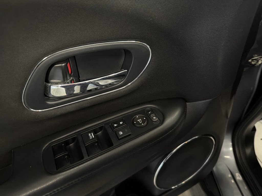 2018 Honda HR-V EX in Saint-Jean-Sur-Richelieu, Quebec - 16 - w1024h768px