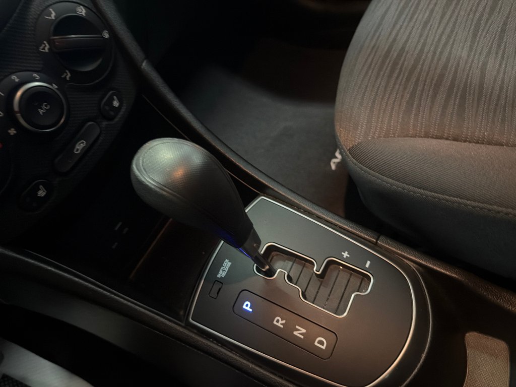 2016 Hyundai Accent GL in Saint-Jean-Sur-Richelieu, Quebec - 17 - w1024h768px