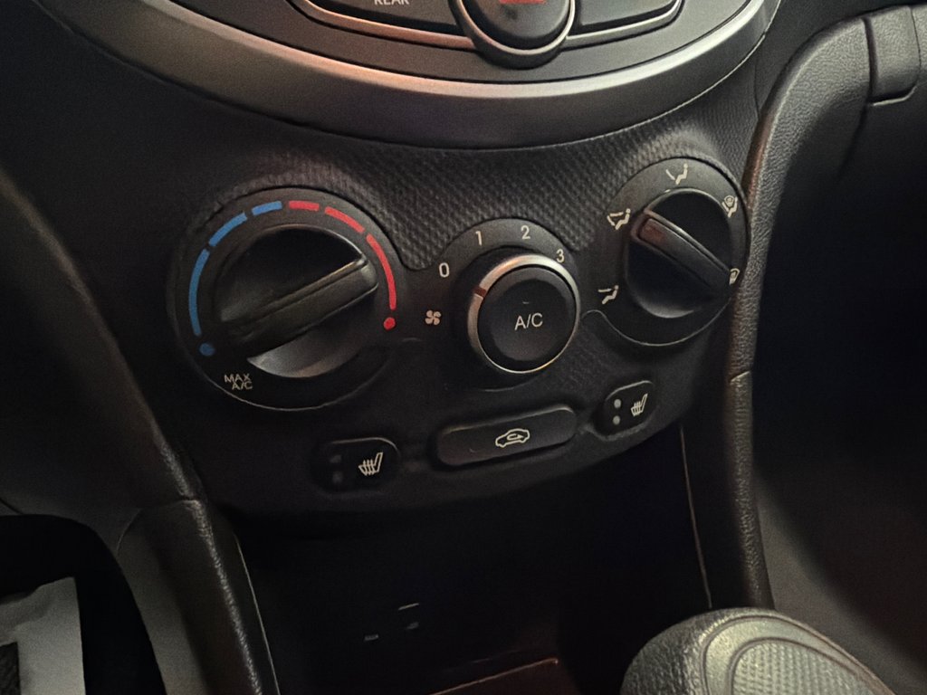 2016 Hyundai Accent GL in Saint-Jean-Sur-Richelieu, Quebec - 16 - w1024h768px