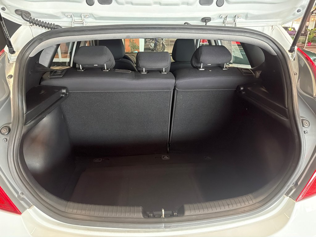2016 Hyundai Accent GL in Saint-Jean-Sur-Richelieu, Quebec - 7 - w1024h768px