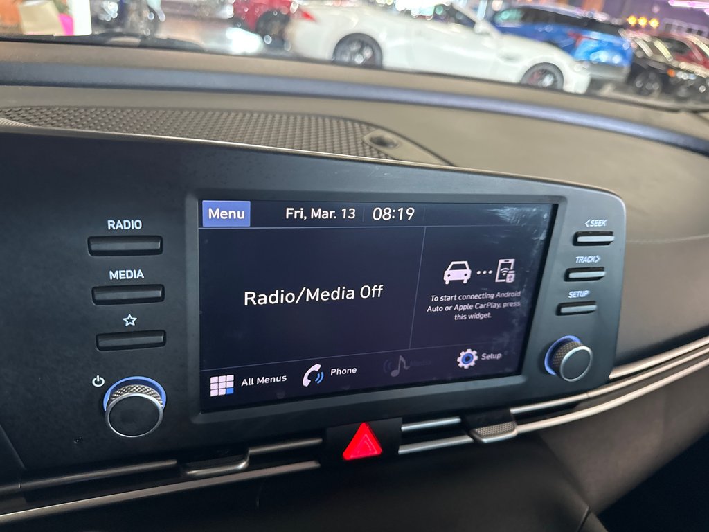 2022 Hyundai Elantra Preferred in Saint-Jean-Sur-Richelieu, Quebec - 16 - w1024h768px