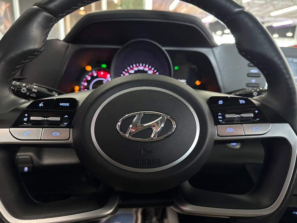 2023 Hyundai Elantra Preferred in Saint-Jean-Sur-Richelieu, Quebec - 12 - w1024h768px