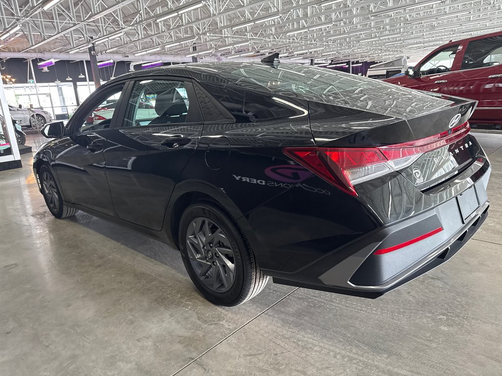 Hyundai Elantra Preferred 2024 à Saint-Jean-Sur-Richelieu, Québec - 7 - w1024h768px
