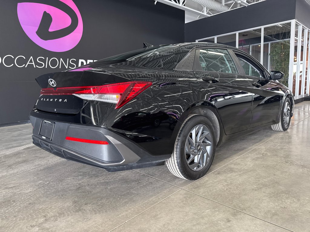 Hyundai Elantra Preferred 2024 à Saint-Jean-Sur-Richelieu, Québec - 4 - w1024h768px