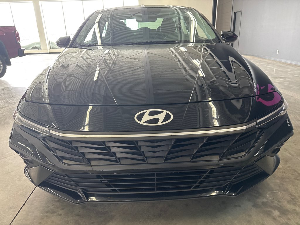 Hyundai Elantra Preferred 2024 à Saint-Jean-Sur-Richelieu, Québec - 3 - w1024h768px