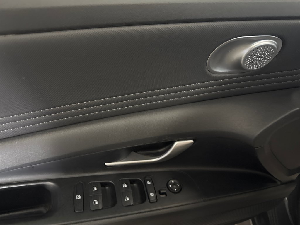 2025 Hyundai Elantra PREFERED TECH in Saint-Jean-Sur-Richelieu, Quebec - 14 - w1024h768px