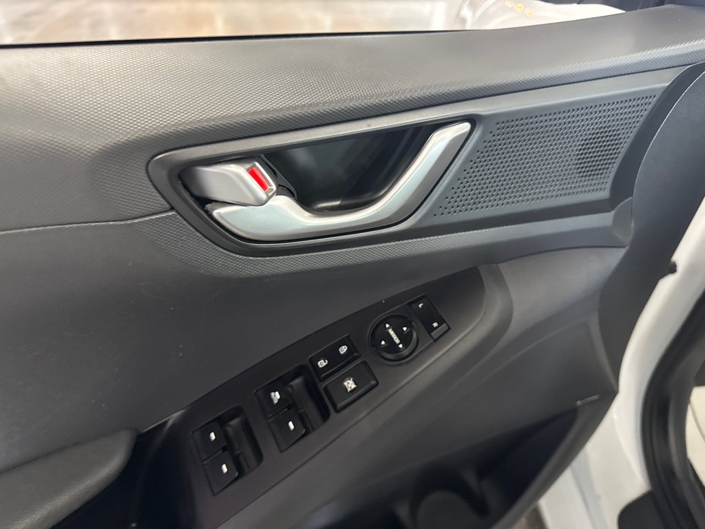 Hyundai Ioniq Electric Preferred 2019 à Saint-Jean-Sur-Richelieu, Québec - 15 - w1024h768px