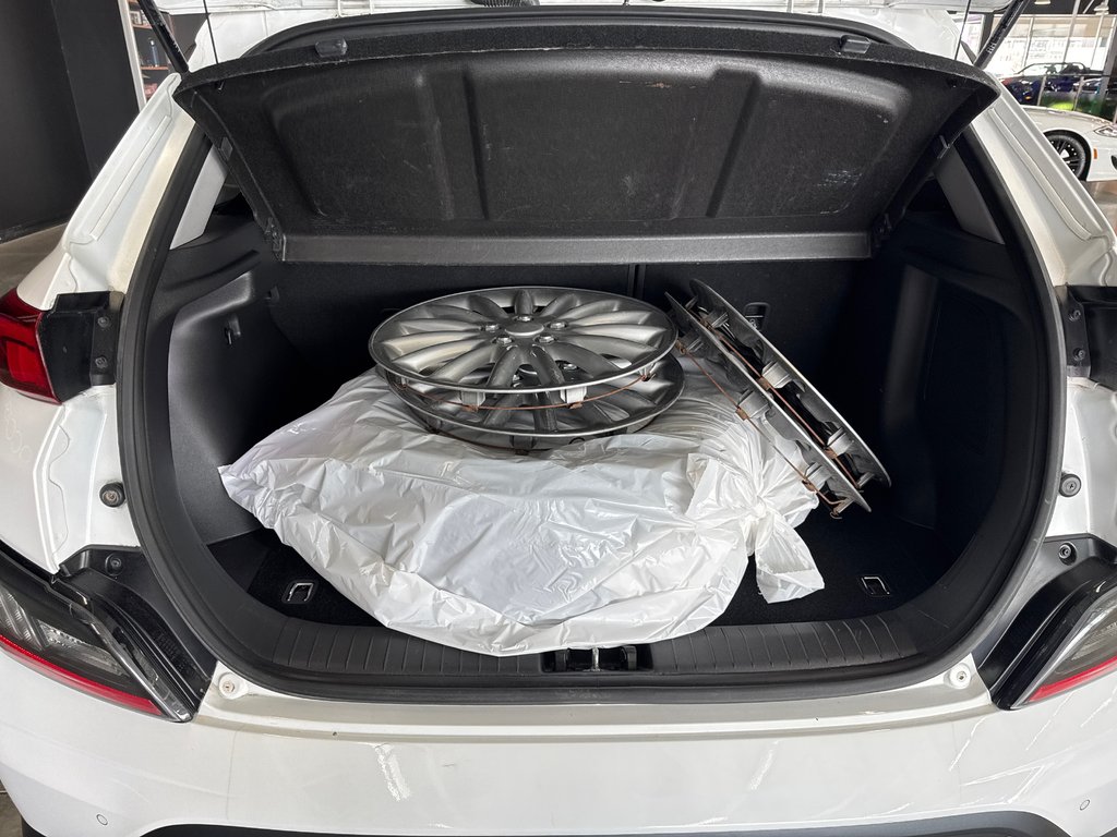 2022 Hyundai Kona Electric Ultimate in Saint-Jean-Sur-Richelieu, Quebec - 8 - w1024h768px