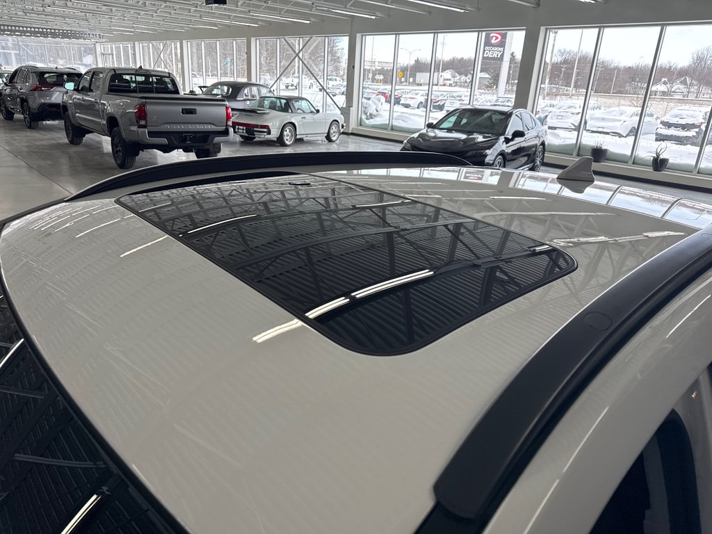 2022 Hyundai Kona Electric Ultimate in Saint-Jean-Sur-Richelieu, Quebec - 9 - w1024h768px