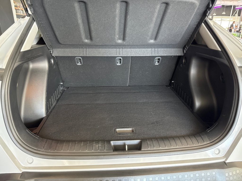 2025 Hyundai Kona Electric Preferred in Saint-Jean-Sur-Richelieu, Quebec - 9 - w1024h768px