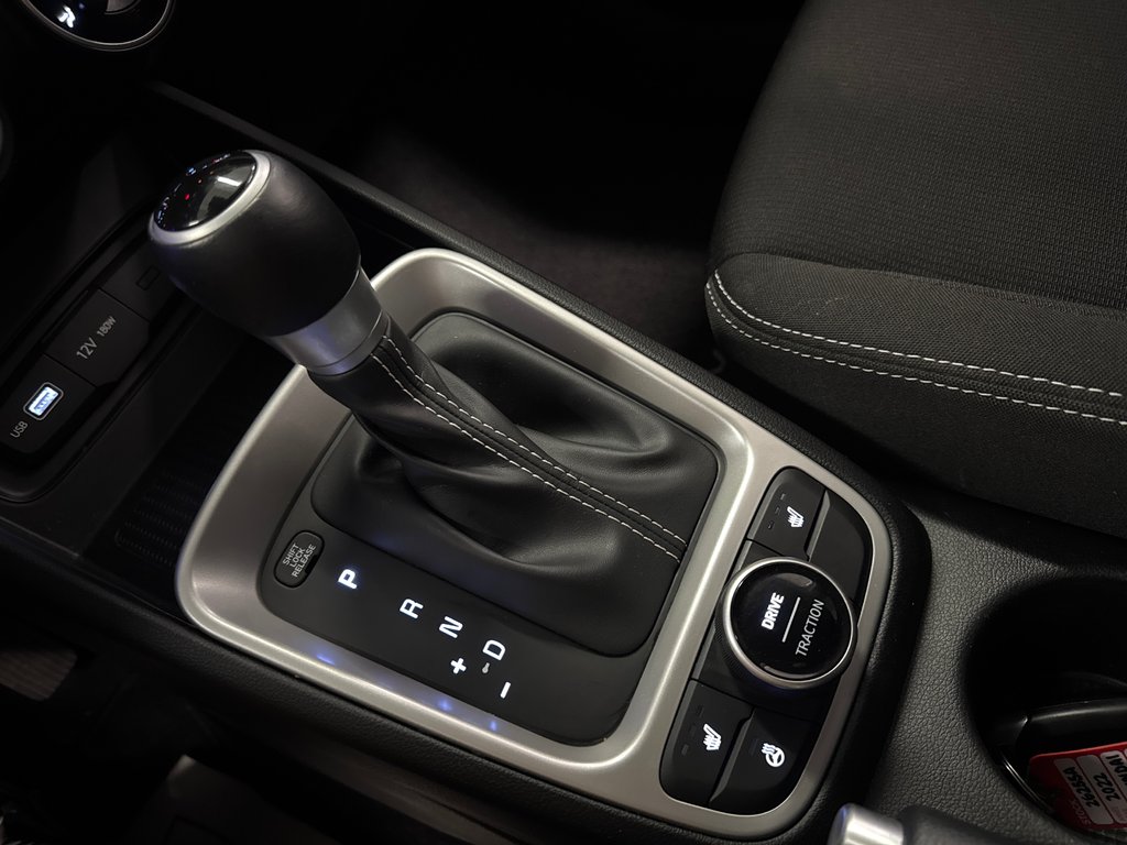 2022 Hyundai Venue Preferred in Saint-Jean-Sur-Richelieu, Quebec - 18 - w1024h768px