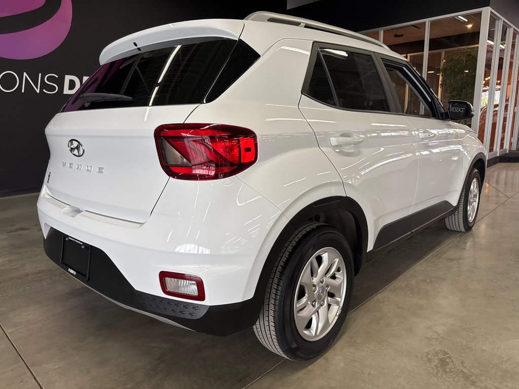2022 Hyundai Venue Preferred in Saint-Jean-Sur-Richelieu, Quebec - 4 - w1024h768px