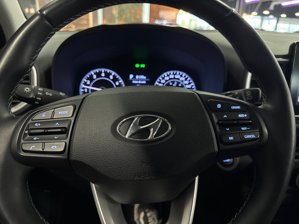 2022 Hyundai Venue Preferred in Saint-Jean-Sur-Richelieu, Quebec - 13 - w1024h768px