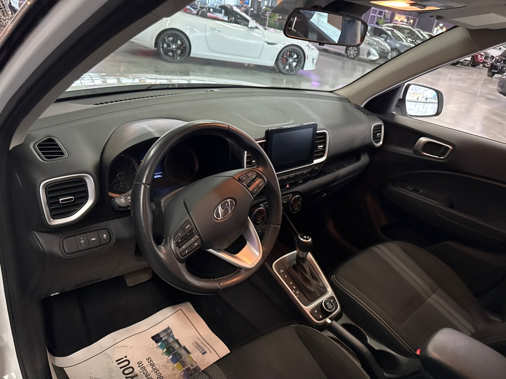 2022 Hyundai Venue Preferred in Saint-Jean-Sur-Richelieu, Quebec - 10 - w1024h768px