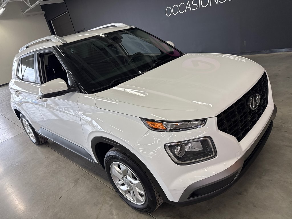 2022 Hyundai Venue Preferred in Saint-Jean-Sur-Richelieu, Quebec - 2 - w1024h768px