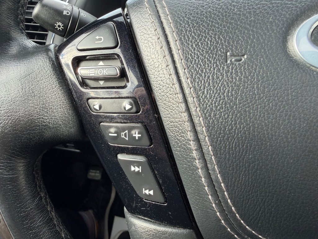 2022 Infiniti QX80 in Saint-Jean-Sur-Richelieu, Quebec - 18 - w1024h768px